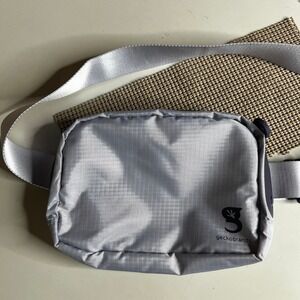 Geckobrands Silver Waterproof Waist Pack Clear Phone Window Ripstop Fanny Bag